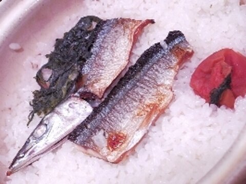 土鍋で簡単、焼き秋刀魚梅ご飯